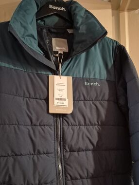 Bench Men's Navy and Teal Colorblock Puffer Jacket